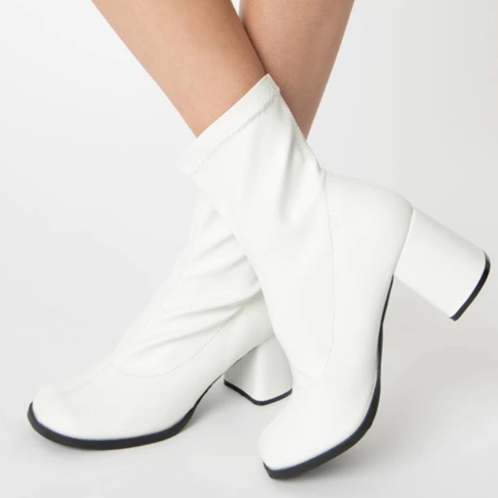 Retro Style White Matte Leatherette Ankle Go Go Boots